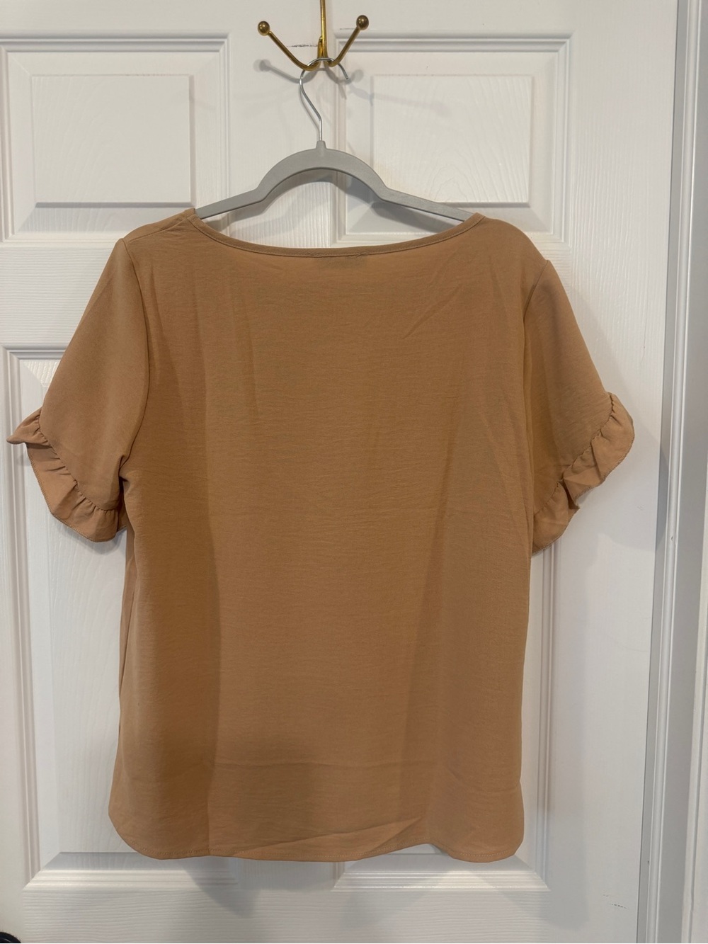 Women's Flowy Ruffle Sleeve Top in Camel NWOT - Picture 7 of 7